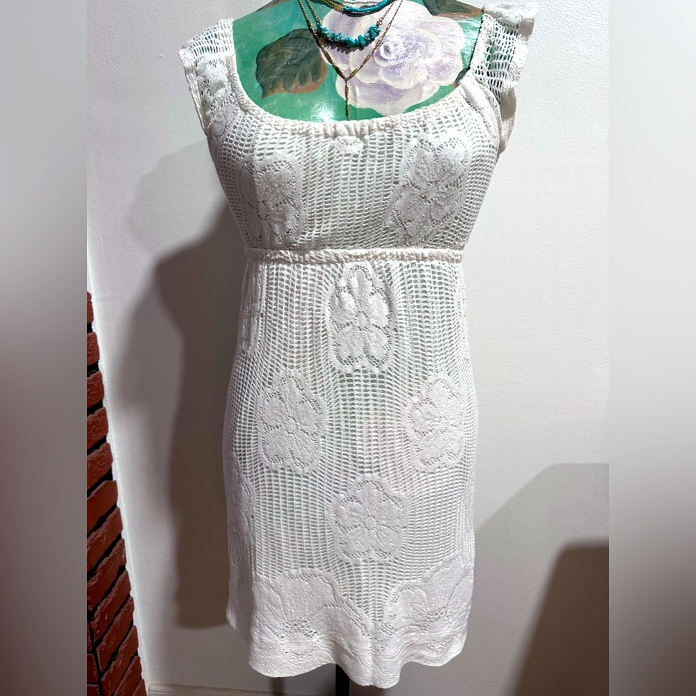 Forever 21 form fitting lace dress, small, white